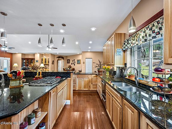 3rd image of 14563 N Saddle Ridge Rd