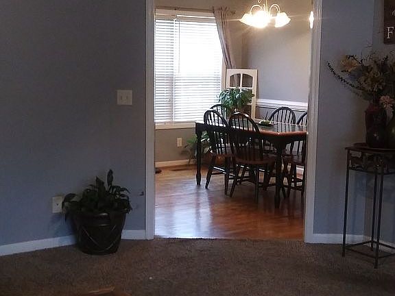 living room/dining room