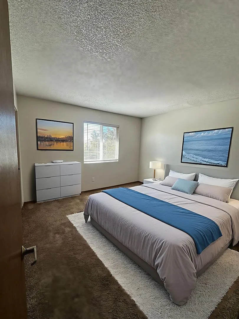 Move-In Ready 2-Bedroom Townhome with Fireplace! — Photo 1