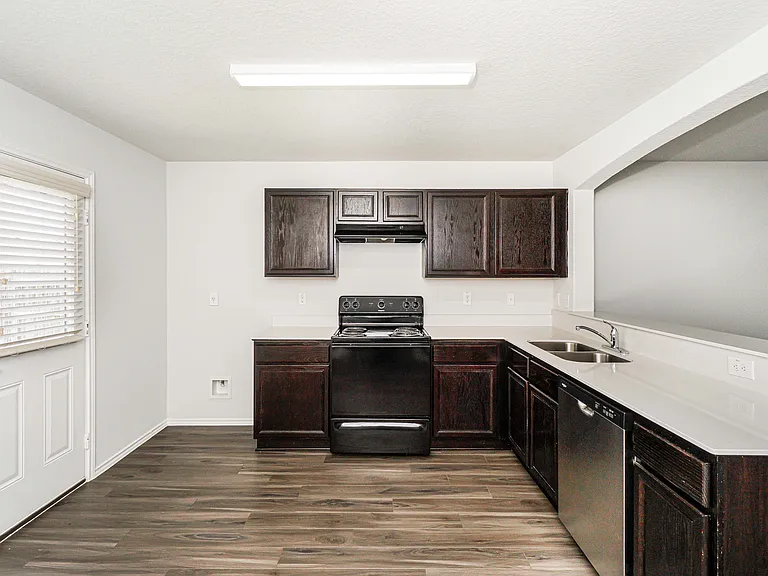 10503 Goose Way — Photo 11