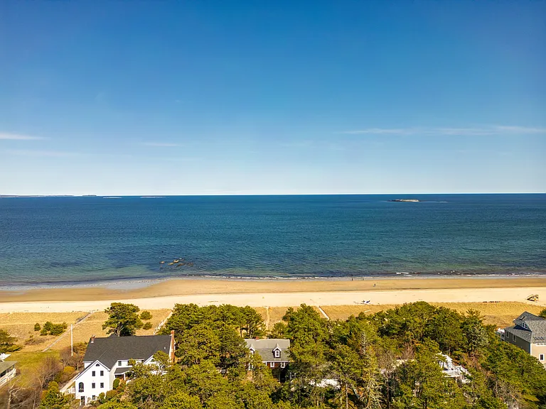 353 Seaside Ave — Photo 2
