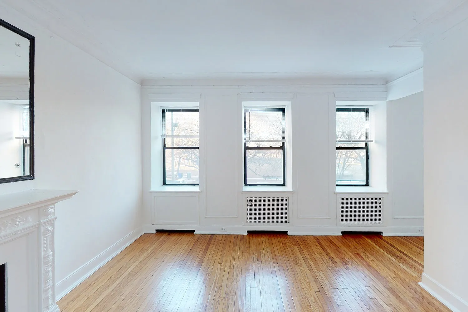 5120 S. Hyde Park Boulevard — Photo 1