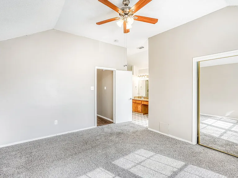 6018 Fern Hollow Ct — Photo 12