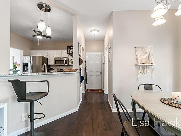 5th image of 10847 Thornberry Way