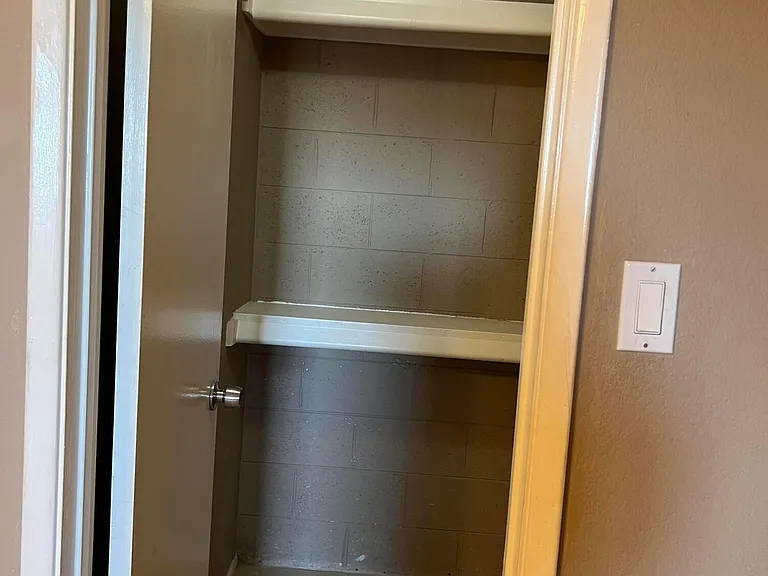 501 W Yukon Dr #4 — Photo 20