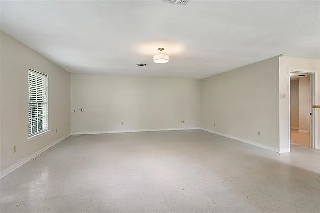 Building Photo - 13018 Willie Rd
