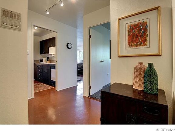 5th image of 1313 N Steele St APT 304