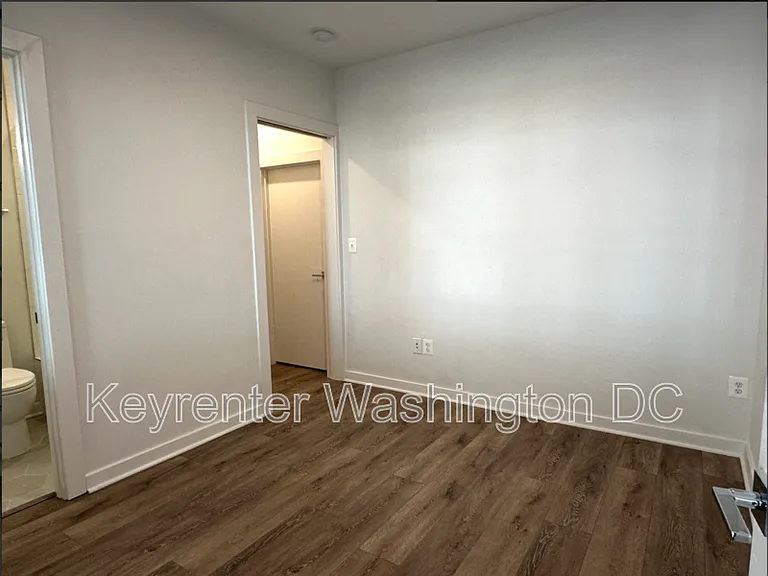 1460 Belmont St NW #301 — Photo 9