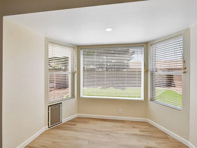 7331 W Windrose Dr — Photo 13