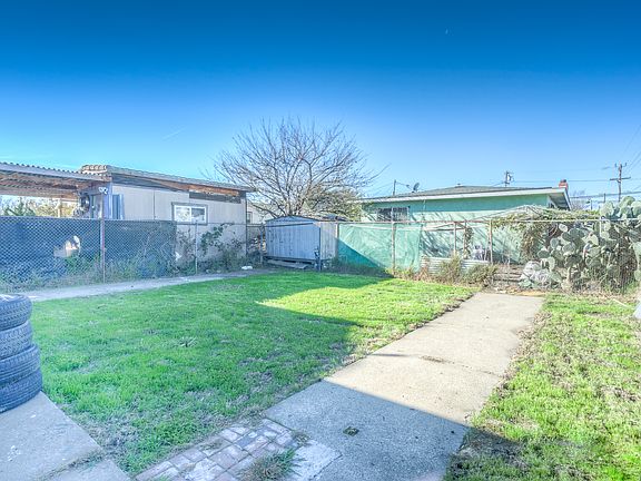 5th image of 301-303 S 15th St