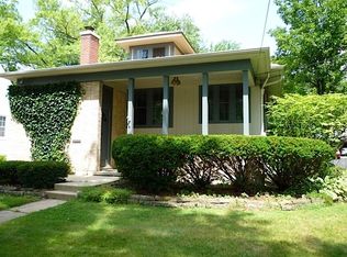 370 Hill Ave, Glen Ellyn, IL 60137