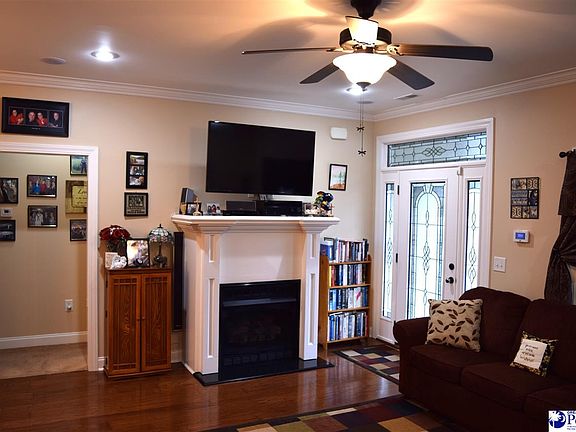5th image of 3018 Thornberry Dr