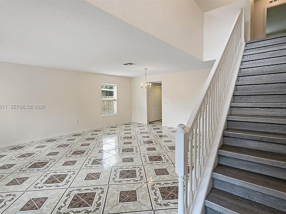 3rd image of 12096 Prospect Creek Dr