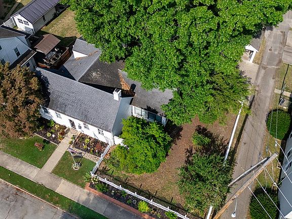 3rd image of 69 West St