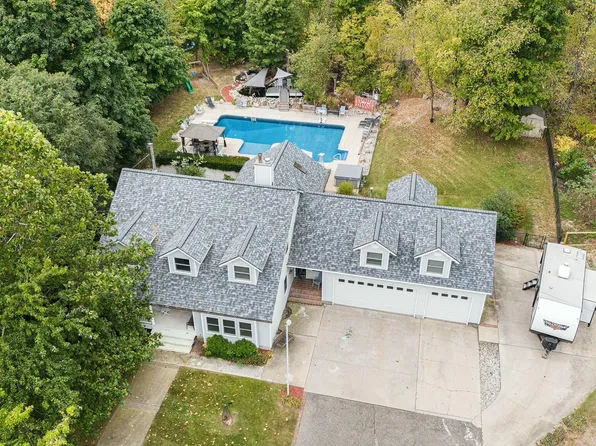 495 Martindale St NW, Sparta, MI 49345