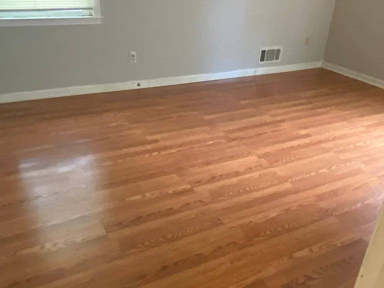 693 Maple Ln — Photo 8