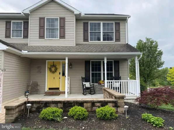 2 Dragonfly Ct, Myerstown, PA 17067