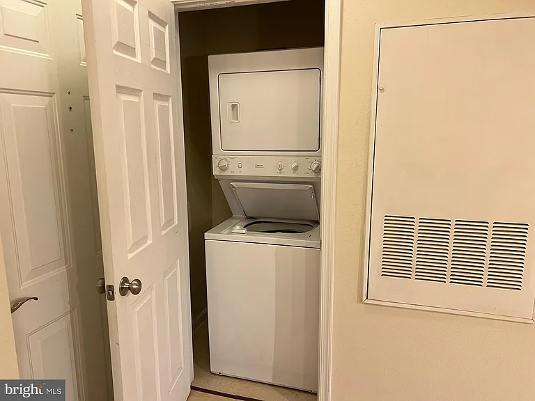 12905 Centre Park Cir #101 — Photo 5