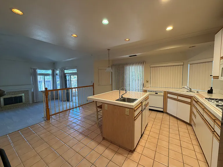 625 Fox Hollow Way — Photo 13