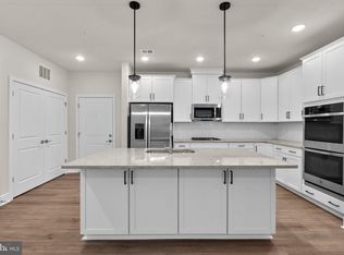 23688 Bolton Crescent Ter #11-103, Ashburn, VA