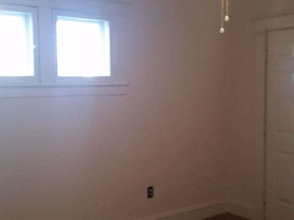 3rd image of 621 N Belmont Ave
