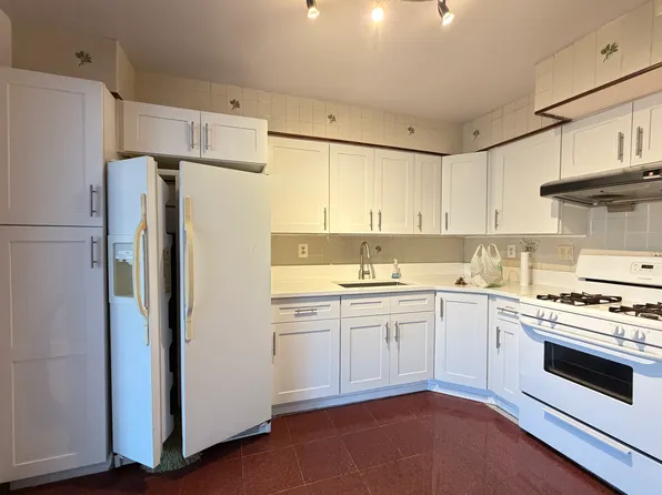 94-44 45th Avenue image 6 of 10