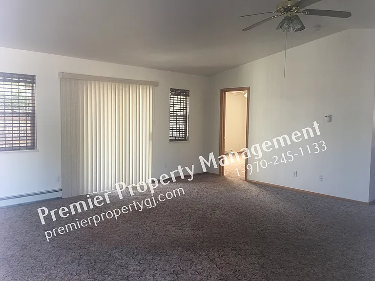 464 Pera St — Photo 3