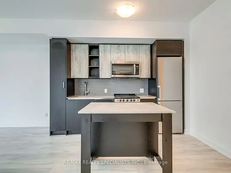 251 Manitoba St #914 — Photo 15