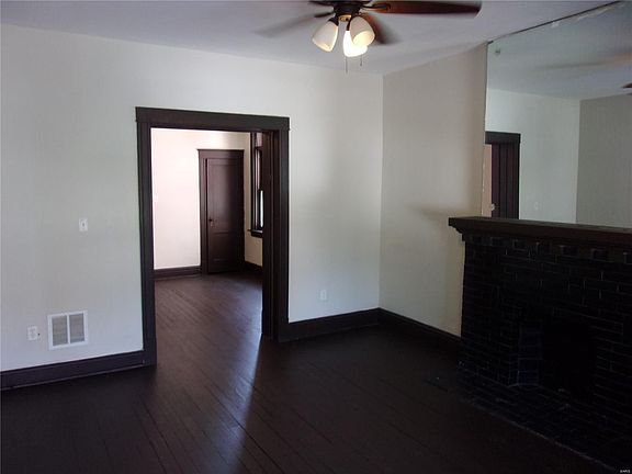 2nd image of 5238 Louisiana Ave #1F
