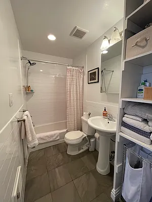 Rented by CNYC Apartments | media 16