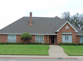 4520 Ridgemont Dr, Wichita Falls, TX 76309