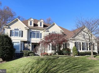 3237 Foxvale Dr, Oakton, VA 22124