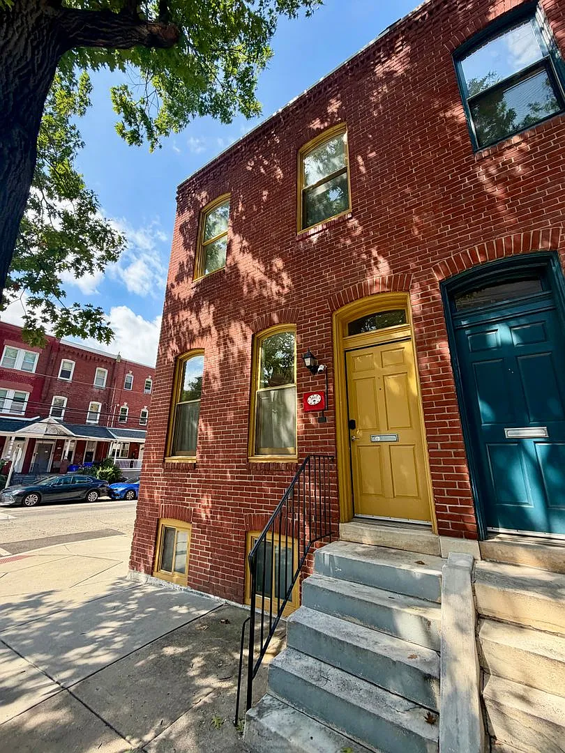 Stunning 3-Bedroom/2.5 Bathroom in the heart of Powelton Village. Available NOW! — Photo 2