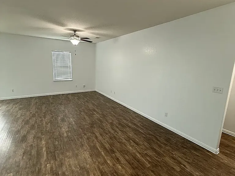 13908 Sherri Berry Way — Photo 14