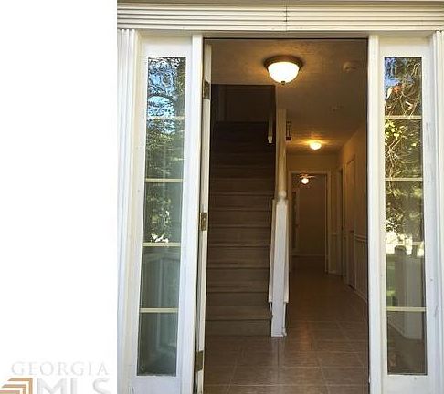 3rd image of 2228 Cedar Dr