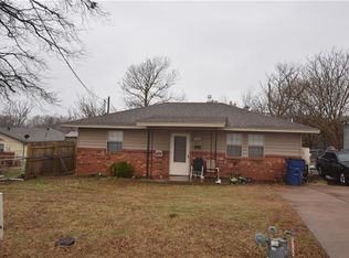 1303 N Walnut St, Guthrie, OK 73044
