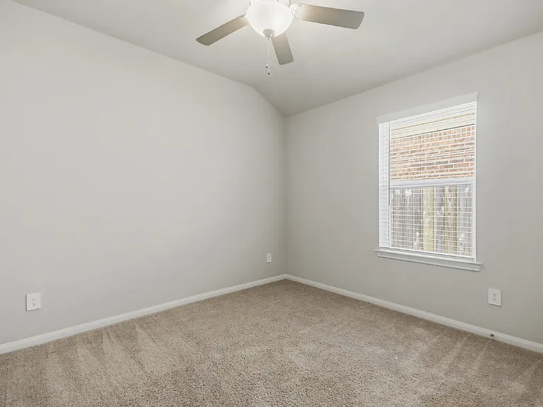 1207 Cascade Hills Dr — Photo 15