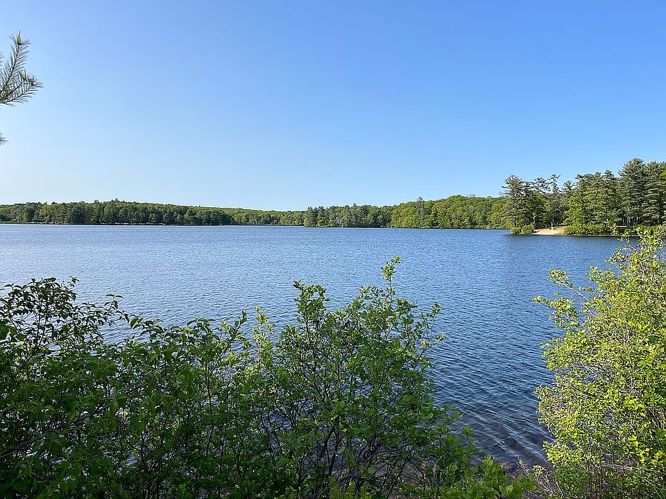 Lake within walking distance