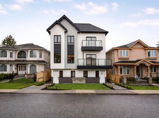 7353 12th Ave #4, Burnaby, BC