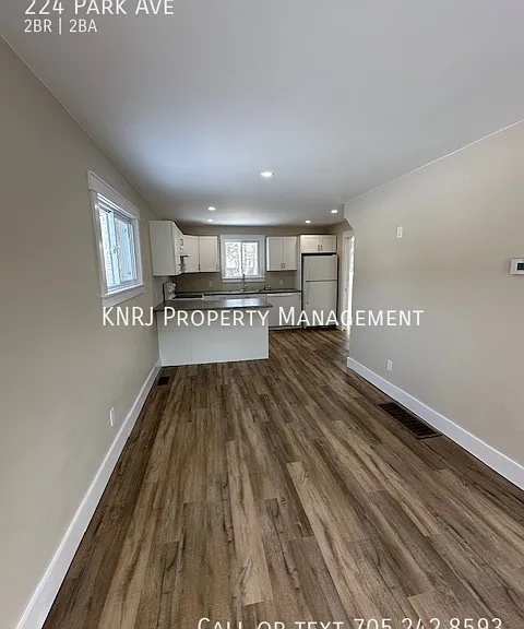 224 Park Ave — Photo 4