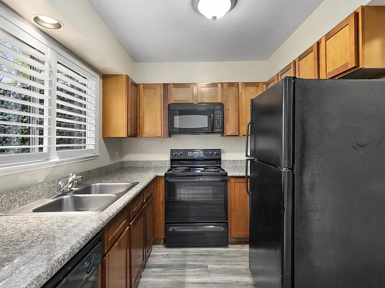 3858 Maybelle Ave #1 — Photo 6