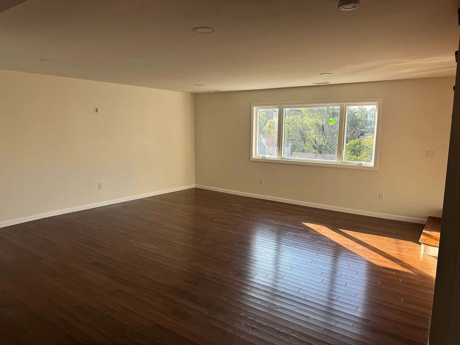 4 bed, 1508 sqft, $5,500 — Photo 4