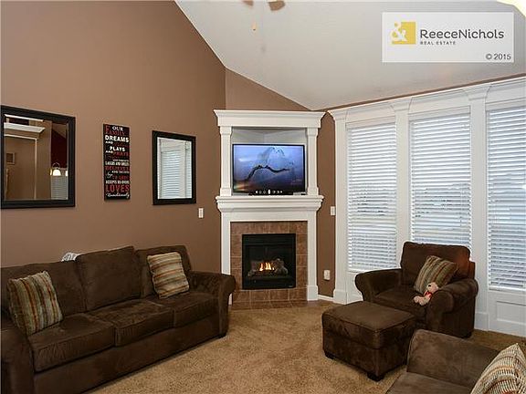 3rd image of 1509 SE Cape Cir