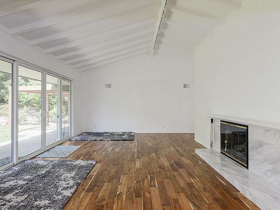 4th image of 224 Encinal Ave