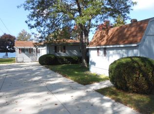 8811 Iroquois Rd, Saint Helen, MI 48656