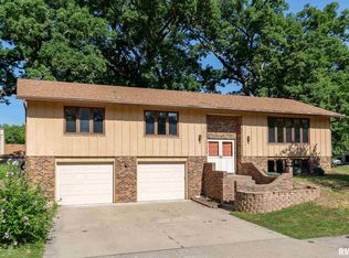 2935 28th Ave #A, Moline, IL 61265