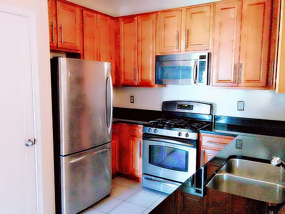 4th image of 4854 Eisenhower Ave Unit 444