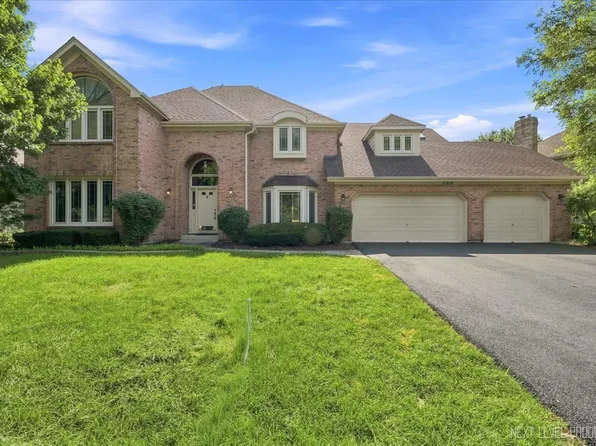 2318 River Woods Dr, Naperville, IL 60565