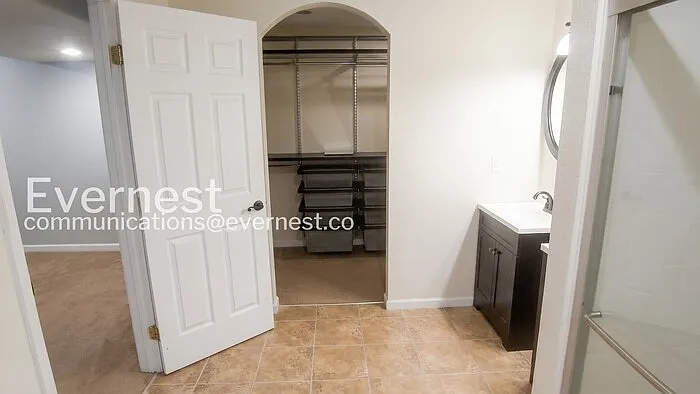 250 Opal Ct — Photo 4