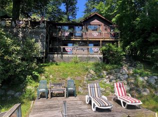 249 Lake Dr, Lake Peekskill, NY 10537